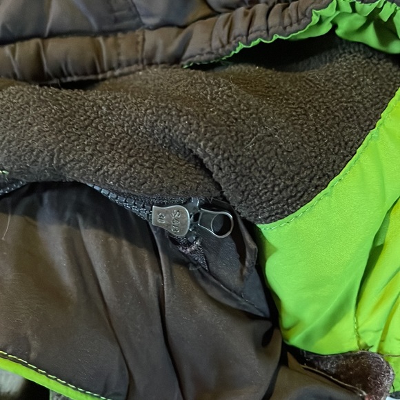 EUC- zero x posur 2 layer coat - Picture 4 of 4